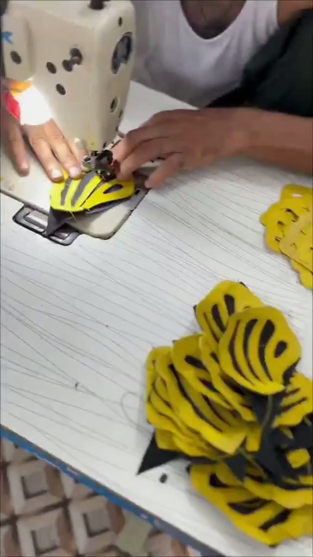 Weight Lifting Gloves Process